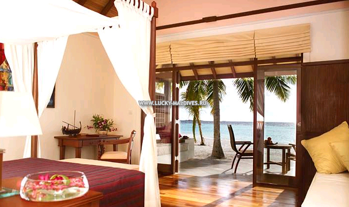  Deluxe Bungalow,  Kurumba Maldives 5*