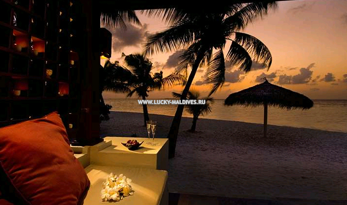  Deluxe Bungalow,  Kurumba Maldives 5*